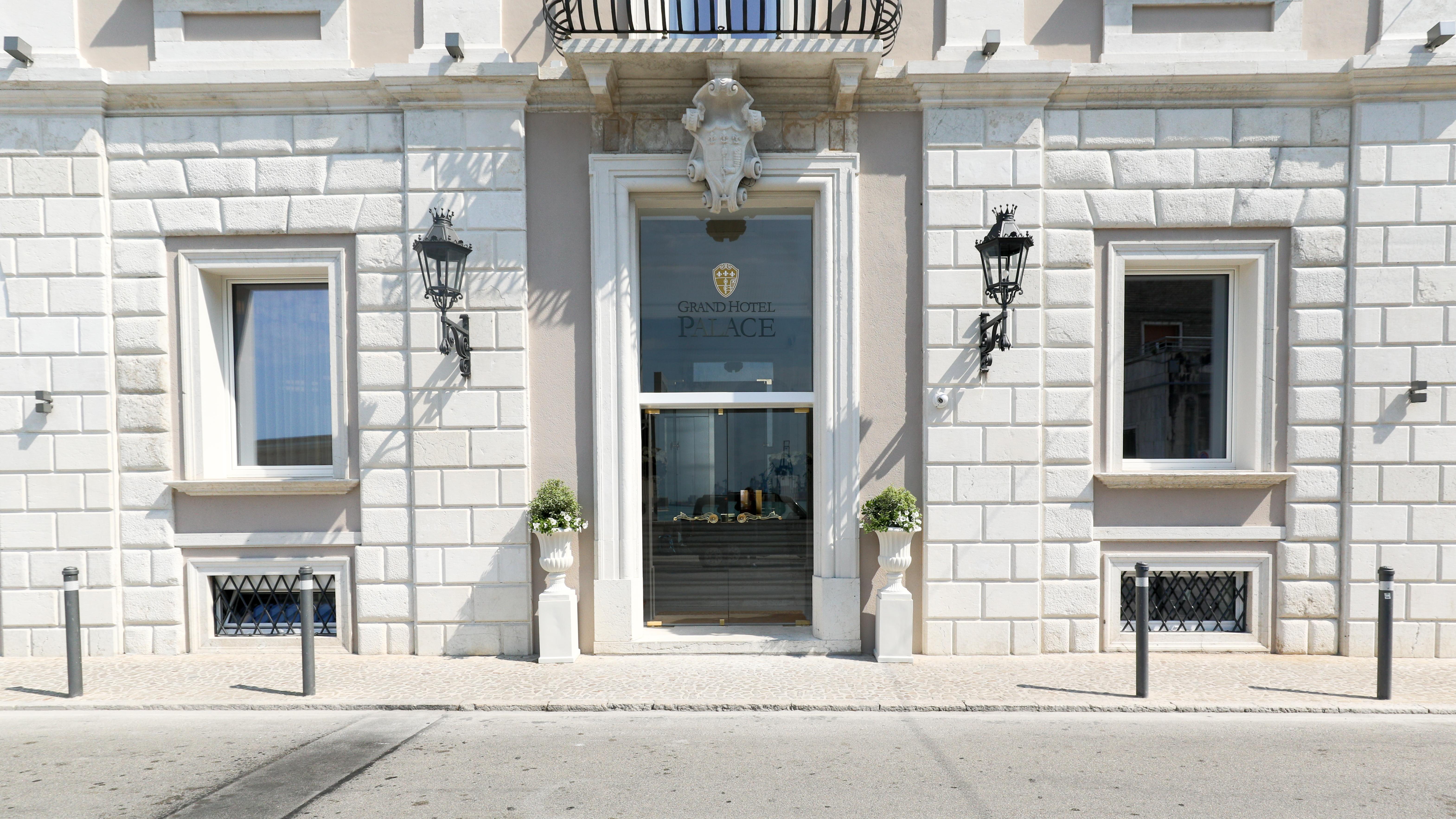 Grand Hotel Palace Ancona Exterior photo